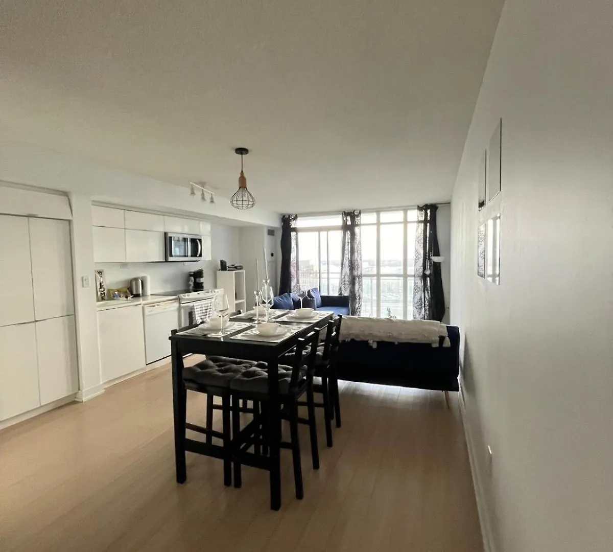 Luxurious Condo With A Lake View Toronto Apartmán